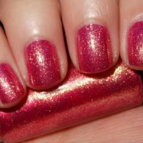 3x$15 hard candy lip gloss color red,and nail polish color red,eyeshadow too. - Picture 3 of 10